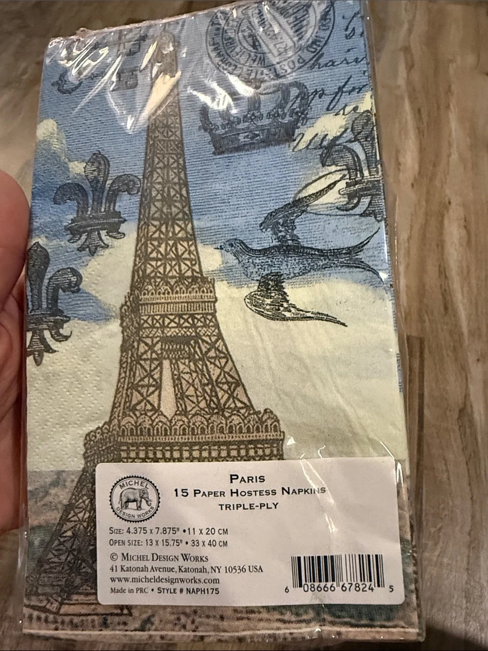 N/A elegant paris